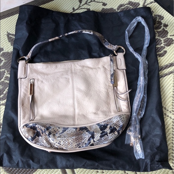 B. Makowsky Purse and Wallet Set - Picture 2 of 7